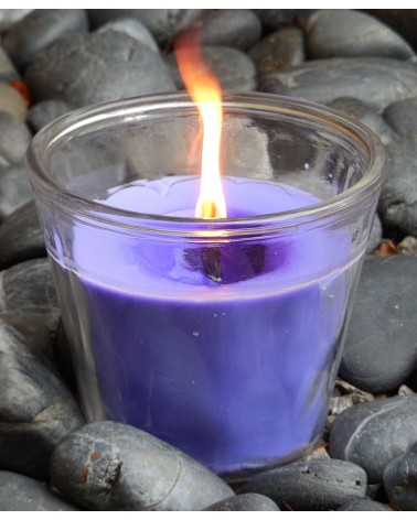 Bougie extérieure gris violette en pot en verre